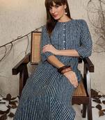 women striped  cotton kurta with trouser