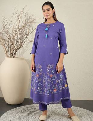 Women Floral Printed Cotton Kurta with Trousers & Dupatta 7