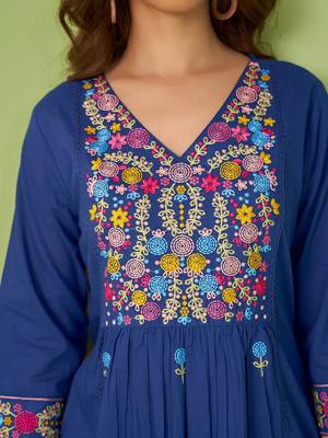 Women Floral Embroidered Cotton Kurta with Trousers & Dupatta 3