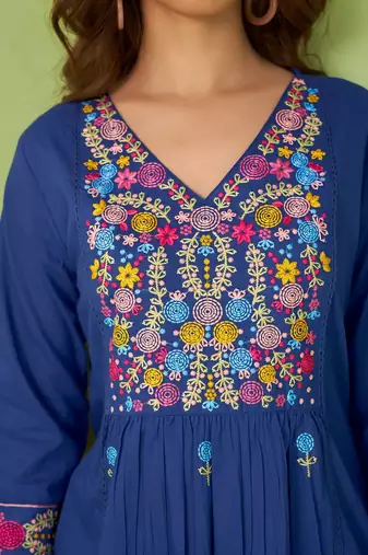 Women Floral Embroidered Cotton Kurta with Trousers & Dupatta