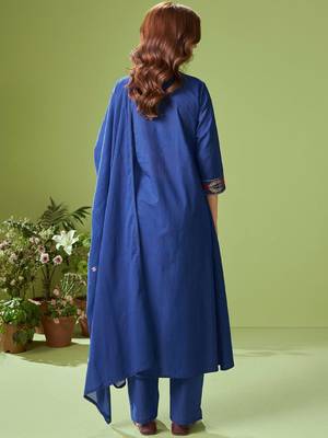 Women Floral Embroidered Cotton Kurta with Trousers & Dupatta 4