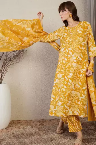 Floral Printed Thread Work Straight Kurta With Trouser & Dupatta