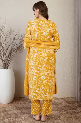 Floral Printed Thread Work Straight Kurta With Trouser & Dupatta