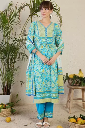 Women Floral Printed Cotton Kurta with Trousers & Dupatta
