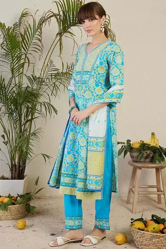 Women Floral Printed Cotton Kurta with Trousers & Dupatta
