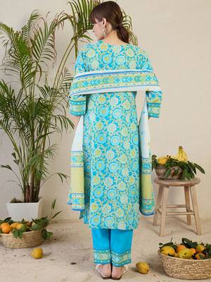 Women Floral Printed Cotton Kurta with Trousers & Dupatta 5