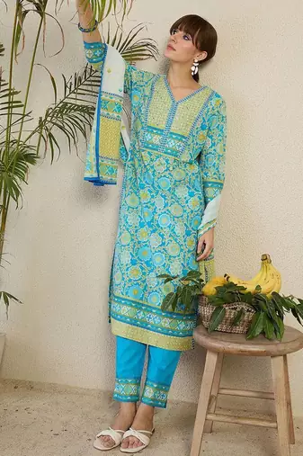 Women Floral Printed Cotton Kurta with Trousers & Dupatta