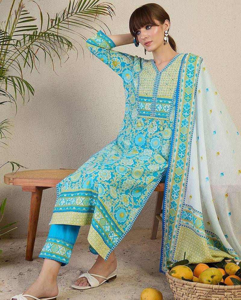 Women Floral Printed Cotton Kurta with Trousers & Dupatta