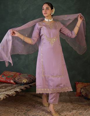 Women Ethnic Motifs Embroidered Kurta with Trousers & Dupatta 5