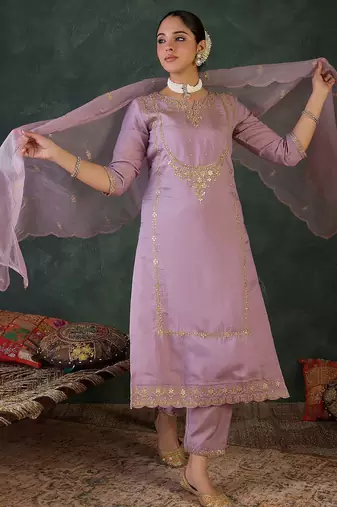 Women Ethnic Motifs Embroidered Kurta with Trousers & Dupatta
