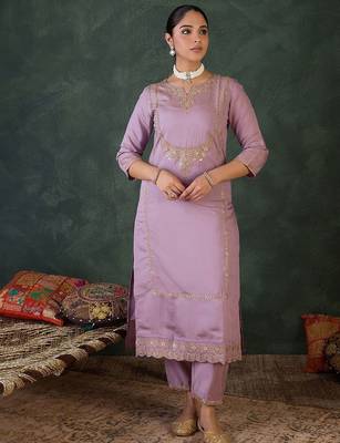 Women Ethnic Motifs Embroidered Kurta with Trousers & Dupatta 6