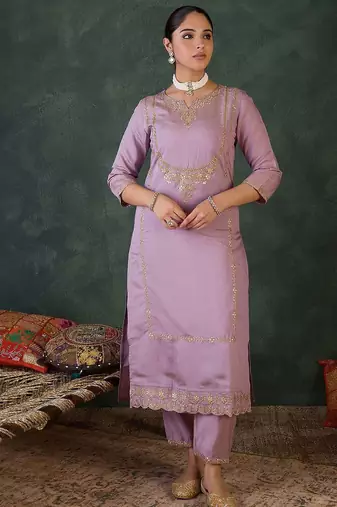Women Ethnic Motifs Embroidered Kurta with Trousers & Dupatta
