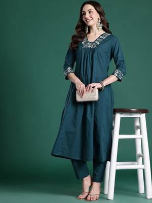 Floral Embroidered Pleated Thread Work Pure Cotton Kurta with Trousers 1