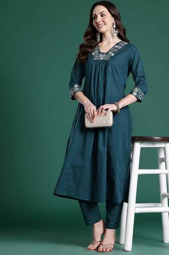 floral embroidered pleated thread work  cotton kurta with trousers