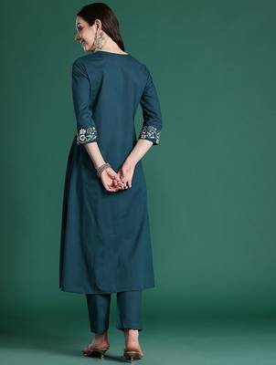 Floral Embroidered Pleated Thread Work Pure Cotton Kurta with Trousers 5