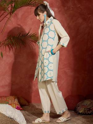 Floral Screen Printed Shirt Collar Straight Kurta With Trousers 4
