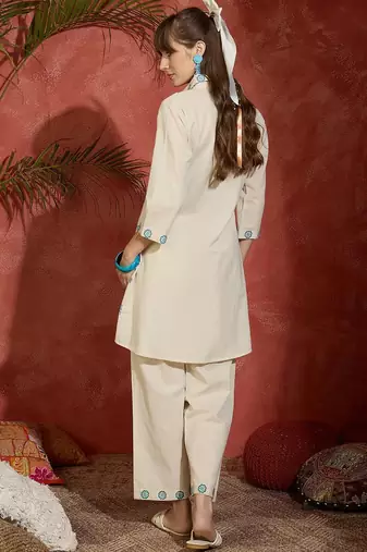 Floral Screen Printed Shirt Collar Straight Kurta With Trousers