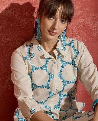 Floral Screen Printed Shirt Collar Straight Kurta With Trousers 7