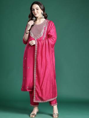 Ethnic Motifs Embroidered Kurta with Trousers & Dupatta 1
