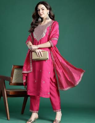 Ethnic Motifs Embroidered Kurta with Trousers & Dupatta 8