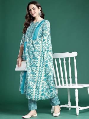 Floral Printed Kurta with Trousers & Dupatta 1