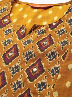 Women Printed Pleated Mirror Work Pure Cotton Kurta with Trousers 2