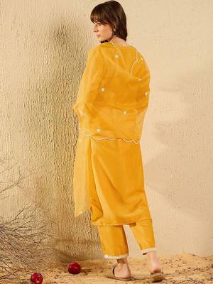 Floral Yoke Design V-Neck Straight Kurta With Trousers & Dupatta 5