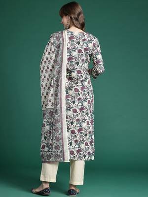 Floral Printed Regular Pure Cotton Kurta with Trousers & Dupatta 6