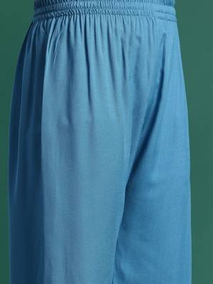 Floral Embroidered Thread Work Kurta with Palazzos 3