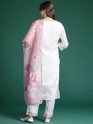 Women Floral Embroidered Panelled Thread Work Kurta With Trousers & Dupatta 7