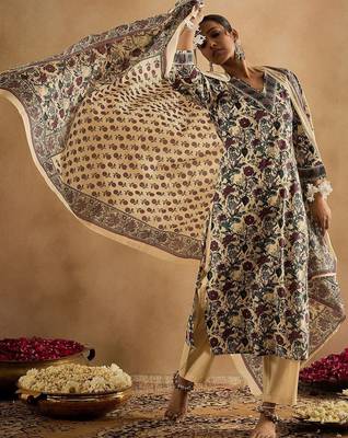 Floral Printed V-Neck Pure Cotton Straight Kurta With Trousers & Dupatta 5