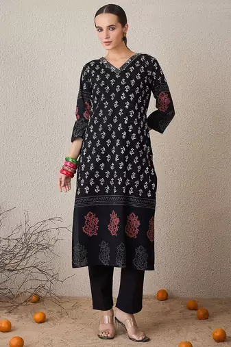 Floral Printed V-Neck Pure Cotton Straight Kurta With Trouser & Dupatta