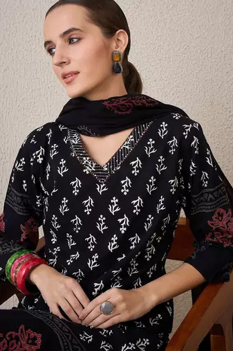 Floral Printed V-Neck Pure Cotton Straight Kurta With Trouser & Dupatta
