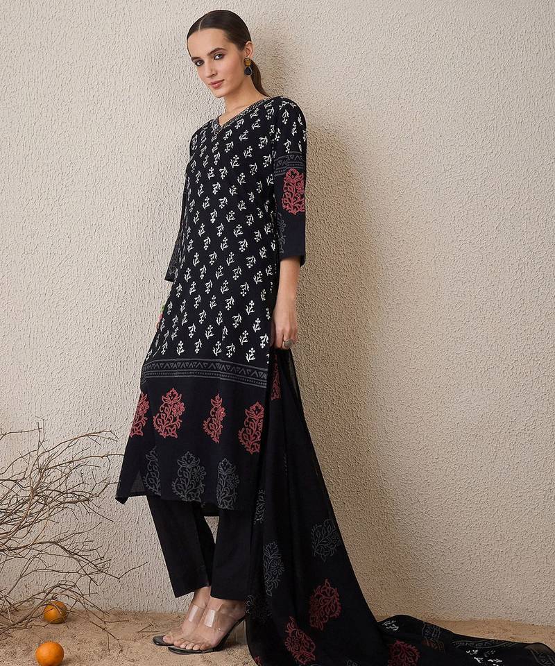 Floral Printed V-Neck Pure Cotton Straight Kurta With Trouser & Dupatta