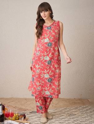 Floral Printed V-Neck Pure Cotton Straight Kurta With Trousers 1