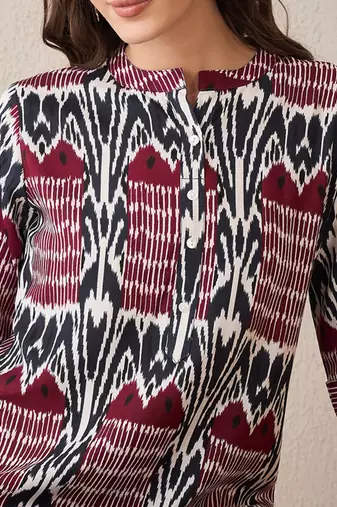 Ethnic Motifs Printed Mandarin Collar Straight Kurta With Trouser