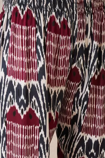 Ethnic Motifs Printed Mandarin Collar Straight Kurta With Trouser