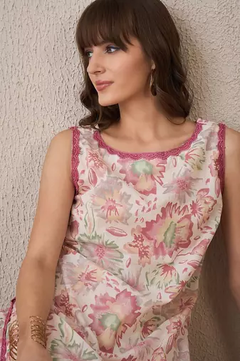 Floral Printed Boat Neck Pure Cotton Straight Kurta With Trouser