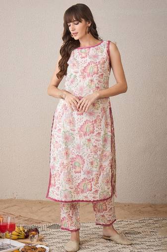 Floral Printed Boat Neck Pure Cotton Straight Kurta With Trouser
