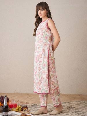 Floral Printed Boat Neck Pure Cotton Straight Kurta With Trouser 4