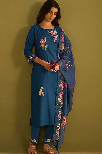 Floral Embroidered Thread Work Straight Kurta with Trousers & Dupatta