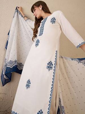 Women Floral Embroidered Regular Thread Work Pure Cotton Kurta with Trousers & With Dupatta 7