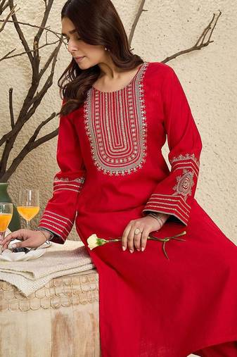 Floral Yoke Design Flared Sleeves Zari Straight Kurta With Trousers