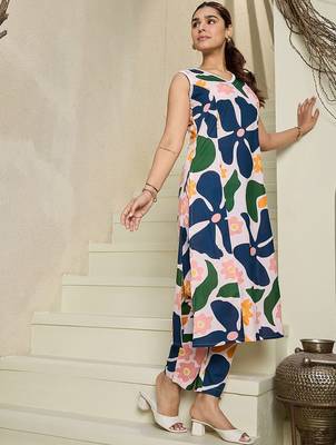 Floral Printed V-Neck Sleeveless Pure Cotton A-Line Kurta With Trousers 5