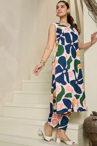 Floral Printed V-Neck Sleeveless Pure Cotton A-Line Kurta With Trousers
