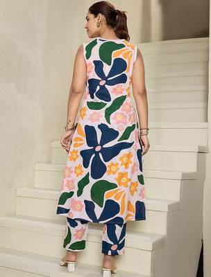 Floral Printed V-Neck Sleeveless Pure Cotton A-Line Kurta With Trousers 6