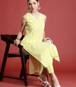 Women Printed Pure Cotton Kurta with Trousers