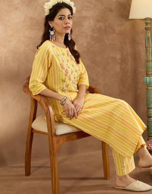 Floral Embroidered Pure Cotton Straight Kurta with Trouser 6