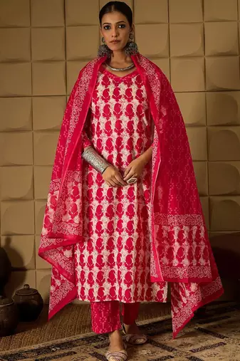 Paisley Printed V-Neck Regular Pure Cotton Kurta With Trouser With Dupatta