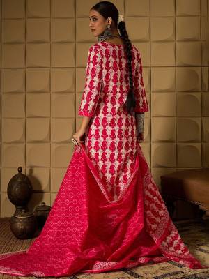 Paisley Printed V-Neck Regular Pure Cotton Kurta With Trouser With Dupatta 6